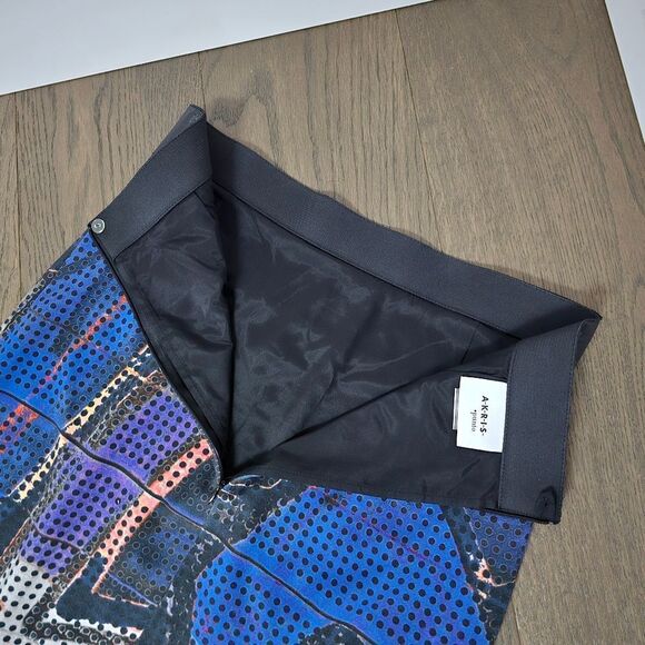 Akris Punto Perforated Faux Leather Midi Skirt in Blue Abstract Grafitti Print - Picture 11 of 14